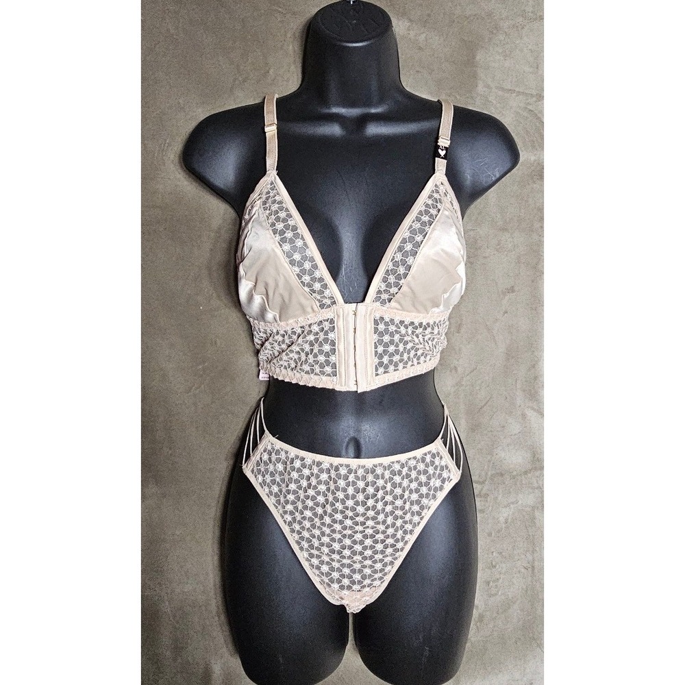 NWT XL Victorias Secret Lace Longline Starburst Bralette and Panty Set Beige